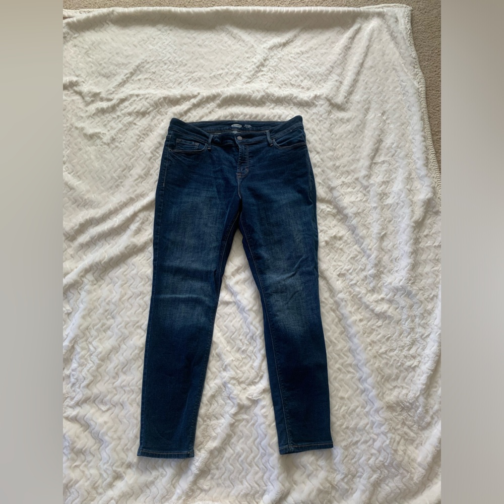 Old Navy Rockstar Skinny Mid Rise.